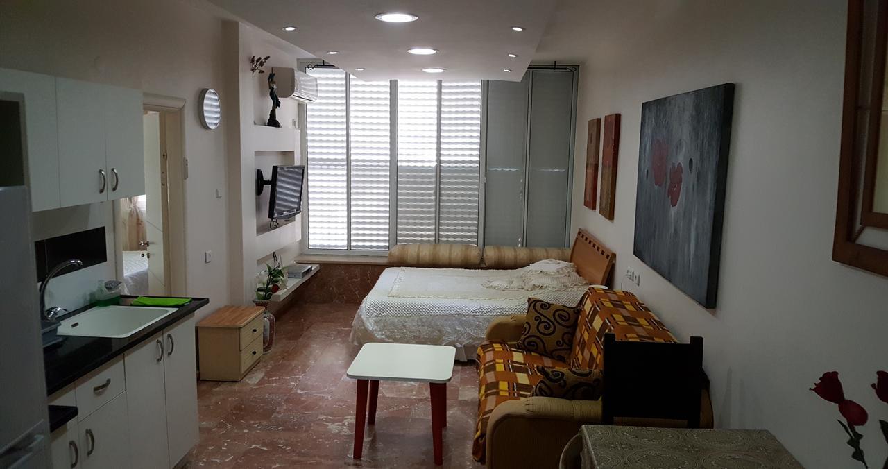 Ezore Yam Apartmens - Elmali'Akh St. 4 Bat Yam Exterior foto